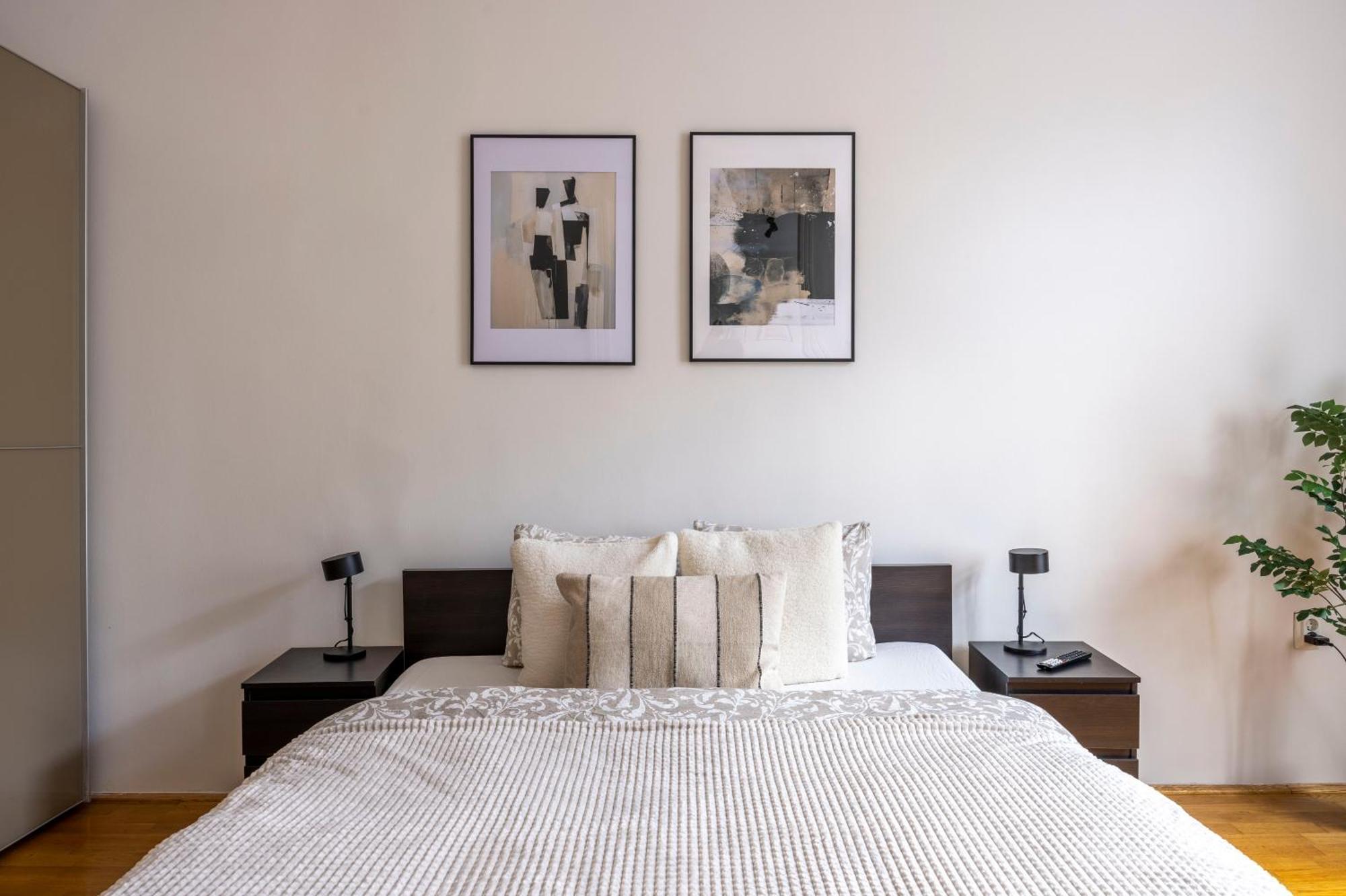 Stylish & Cozy City Center Apartment By Prestige Homes Budapest Eksteriør billede